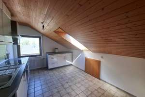 Großzügiges 1-2-Familienhaus mit Wintergarten und Garage in toller Lage von Karlsruhe-Grötzingen! – Die vollständige Adresse der Immobilie erhältst du vom Anbieter., 76229 Grötzingen, Karlsruhe – Vorschaubild 13