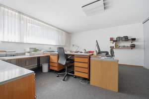 Exklusives Architektenhaus mit Einliegerwohnung, Bürobereich und großem Garten in Grünwinkel – Die vollständige Adresse der Immobilie erhältst du vom Anbieter., 76189 Grünwinkel, Karlsruhe – Vorschaubild 21