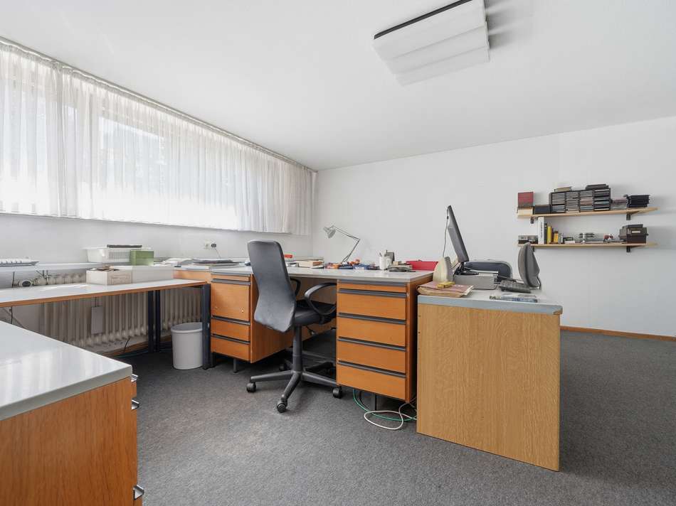 Büro (UG)
