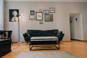 Furnished Altbau Apartment with Garden Steps from Kurfürstendamm - available Oct 2026 - Mar 2027 – Mommsenstraße 23, 10629 Charlottenburg, Berlin – Vorschaubild 5