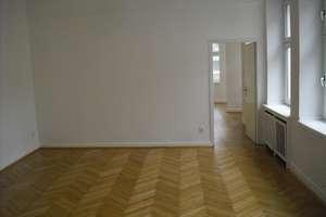 Schöne 4 Zimmer-Wohnung direkt in Stadtmitte!!!