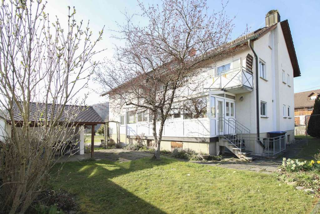 Immobilie in Tettnang - MFH mit 2 Einheiten und Top-Potenzial für Eigennutzer in Tettnang-Laimnau - Bild 0