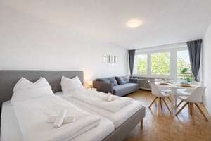 Schöne 1 Zi. Wohnung mit Balkon in Fürstenried (U3) - provisionsfrei