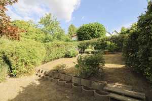 Preiswert & für die Familie: Reiheneckhaus mit Gartenoase & Garage oberhalb vom Ortskern – Herford (Kreis) – Vorschaubild 2