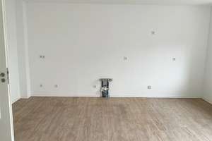 Wohnen auf 2 Ebenen° 5 Zimmer-Maisonette + Balkon, modernes Bad mit Wanne und Dusche, Gäste-WC – 33604 Mitte, Bielefeld – Vorschaubild 4
