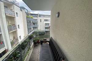 Exklusive 3-Zimmer Wohnung in direkter Rheinnähe mit 2 Balkonen und Einbauküche in Köln Bayenthal – Tacitusstraße 7, 50968 Bayenthal, Köln – Vorschaubild 2