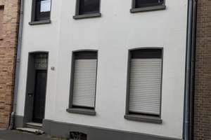 POTENZIAL !!! Geräumiges Stadthaus mit Sanierungsbedarf, GS bis zum Ostwall  mit möglicher Bebauung – Rheinstraße 48, 46509 Xanten – Vorschaubild 1