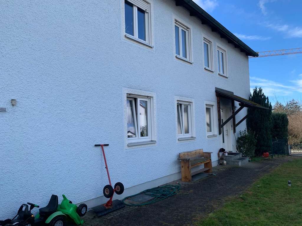 Immobilie in Regenstauf - Geräumiges Zweifamilienhaus mit Doppelgarage in Regenstauf - Bild 2