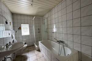 2-Familienhaus mit großem Grundstück und Nebengebäuden, bester Verkehrsanbindung und viel Potential – Krefelder Str. 301, 47877 Willich – Vorschaubild 25