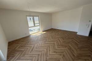ERSTBEZUG | Stilvolle 4-Zimmer-Wohnung mit Terrasse, Einbauküche & 2 Stellplätzen – Die vollständige Adresse der Immobilie erhältst du vom Anbieter., 74855 Haßmersheim – Vorschaubild 3