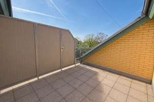 Außergewöhnliche Dachgeschoss-Maisonette mit Balkon & Dachterrasse! – Die vollständige Adresse der Immobilie erhältst du vom Anbieter., 1159 Löbtau-Nord, Dresden – Vorschaubild 8