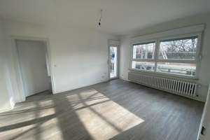 3-Raum mit Balkon - junges Paar gesucht – Elsterbuschstr. 28, 45307 Leithe, Essen – Vorschaubild 1