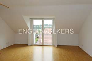 Schickes und gepflegtes RMH zur Miete •  Geniale Aussicht, Gärtchen, großzügige Zimmer, EBK, Carp... – Die vollständige Adresse der Immobilie erhältst du vom Anbieter., 72070 Weststadt, Tübingen – Vorschaubild 8