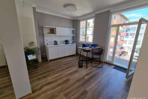 Stilvoll wohnen im kernsanierten Denkmalobjekt - großzügige 4-Zimmer-Wohnung mit Aufzug