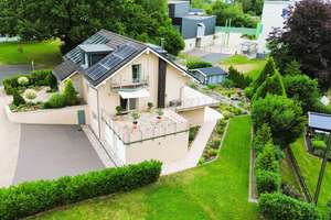 Exklusives und unabhängiges Wohnen auf 3 Ebenen - energieeffizient und zukunftssicher – Die vollständige Adresse der Immobilie erhältst du vom Anbieter., 53804 Much – Vorschaubild 2