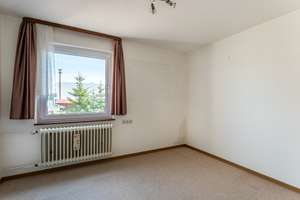 Drei freie Wohneinheiten - Vielfältige Perspektiven für Eigennutzer oder Investoren – Die vollständige Adresse der Immobilie erhältst du vom Anbieter., 78652 Deißlingen – Vorschaubild 7