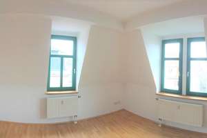 Helle 2 Raum DG-Südwohnung mit Tageslichtbad und EBK – Bünaustraße 53, 1159 Löbtau-Süd, Dresden – Vorschaubild 2
