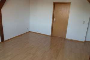 Gemütliche große helle 2 Zimmer Wohnung in einer beliebten Straße mit Einbauküche und Garten! – Die vollständige Adresse der Immobilie erhältst du vom Anbieter., 30455 Badenstedt, Hannover – Vorschaubild 1