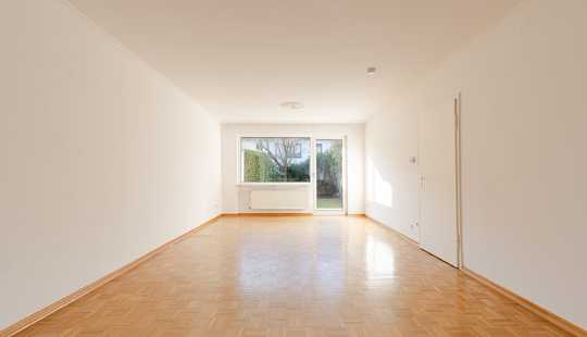 Bild von Reihenhaus mit großem Garten im Dichterviertel