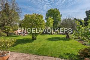 Freistehendes, lichtdurchflutetes Familienhaus mit Gartenidylle und moderner Technik – Die vollständige Adresse der Immobilie erhältst du vom Anbieter., 50859 Weiden, Köln – Vorschaubild 4