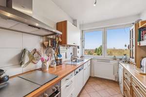 Attraktive, vermietete 2,5 Zimmerwohnung mit Stellplatz und Loggia in zentraler Lage von Darmstadt – Die vollständige Adresse der Immobilie erhältst du vom Anbieter., 64287 Darmstadt-Nord, Darmstadt – Vorschaubild 5