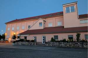 Schöne 5-Zimmer-Wohnung in Hamm am Rhein
