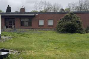 Flachdachbungalow mit großem Grundstück & Baupotenzial in Oberhausen – Die vollständige Adresse der Immobilie erhältst du vom Anbieter., 46045 Dümpten, Oberhausen – Vorschaubild 4
