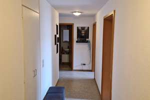 Ruhige und zentrale 2-Zimmer Wohnung mit Balkon im Herzen von Karlsruhe – Hirschstr. 36, 76133 Innenstadt-West, Karlsruhe – Vorschaubild 3