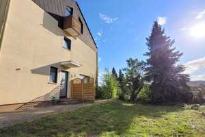 Modernized Duplex House for a big family-2 garages- 15 minutes to Hainerberg – Wiesbaden – Vorschaubild 1