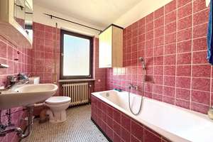 Großes Anwesen mit Wohnhaus, Scheunen und Stallungen auf 1.782 m² Grundstück – Die vollständige Adresse der Immobilie erhältst du vom Anbieter., 95488 Eckersdorf – Vorschaubild 5
