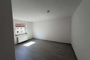 Frisch renoviert & bereit zum Einziehen – schöne 3-Zimmer-Wohnung in Thiede – 38239 Thiede, Salzgitter – Vorschaubild 2