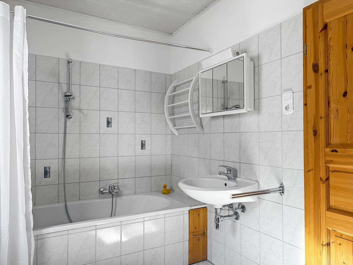 Immobilie in Leutenberg - (A1546) hier können Sie direkt einziehen ! - Bild 1