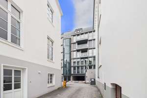 Luxuriöse Innenstadtwohnung mit exklusivem Wohngefühl und Hafen vor der Tür – Die vollständige Adresse der Immobilie erhältst du vom Anbieter., 26122 Bahnhofsviertel, Oldenburg (Oldenburg) – Vorschaubild 18