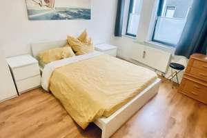 Leerstehend und Provisionsfrei: 2 Bäder und Garten–Exklusivität auf der gesamten Etage mit 6–7 % Ren