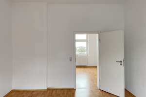 Mit Video: Frühstück auf dem Balkon – Otto-Richter-Straße 2, 39116 Sudenburg, Magdeburg – Vorschaubild 8