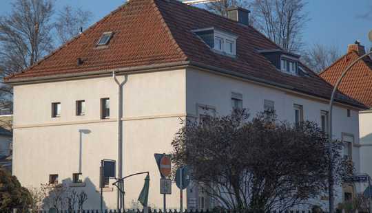 Bild von 3-Parteien-Haus als Doppelhaushälfte in WI-Schierstein