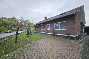 Traumhafte Villa mit Indoor-Pool und großzügigem Grundstück in zentraler Lage von Borken – Die vollständige Adresse der Immobilie erhältst du vom Anbieter., 46325 Borken – Vorschaubild 23