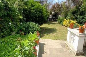 - Nähe Britzer Garten/ Reihenendhaus mit Terrasse, Keller und Garage -