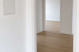 Erstbezug nach Sanierung: 3 Zimmer, 2 Balkone & Gäste-WC in Düsseldorf-Oberbilk – 40227 Oberbilk, Düsseldorf – Vorschaubild 2
