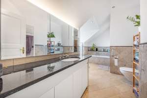 Eleganz und Flexibilität im Zooviertel – Maisonette mit Südwest-Balkon – Die vollständige Adresse der Immobilie erhältst du vom Anbieter., 40239 Düsseltal, Düsseldorf – Vorschaubild 11