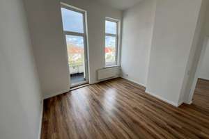 Traumhafte 4 Zimmer Wohnung mit Durchgangszimmer und großem Balkon am Martin Donandt Platz – Die vollständige Adresse der Immobilie erhältst du vom Anbieter., 27568 Mitte, Bremerhaven – Vorschaubild 5