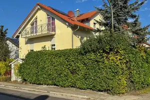 Ruhig gelegenes Reihenendhaus mit sonniger Süd-Ost-Ausrichtung in Feldkirchen! – München (Kreis) – Vorschaubild 3