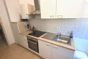 EBK zum Abkauf - Überdachter Süd-West-Balkon mit Blick ins Grüne – Helmholtzstraße 39, 9131 Hilbersdorf, Chemnitz – Vorschaubild 12