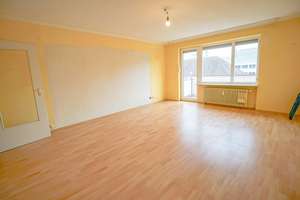 72 qm mit Wow-Effekt: lichtdurchflutet und charmant, frei gestaltbare 3 Zi.- Wohnung mit Aufzug – Die vollständige Adresse der Immobilie erhältst du vom Anbieter., 80809 Am Riesenfeld, München – Vorschaubild 1