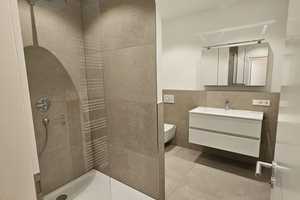 Frisch sanierte 2 Zimmer Wohnung in der Fußgängerzone Brötzingen – Westliche Karl-Friedrich-Str. 346, 75172 Pforzheim – Vorschaubild 1