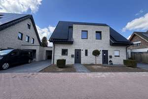 Neubau DHH mit Garten und Garage – Die vollständige Adresse der Immobilie erhältst du vom Anbieter., 46399 Bocholt – Vorschaubild 1