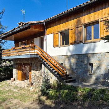 Wunderschönes Haus im Gebirge mit einem Grundstück von 2.240 m² in einer privilegierten Umgebung, so