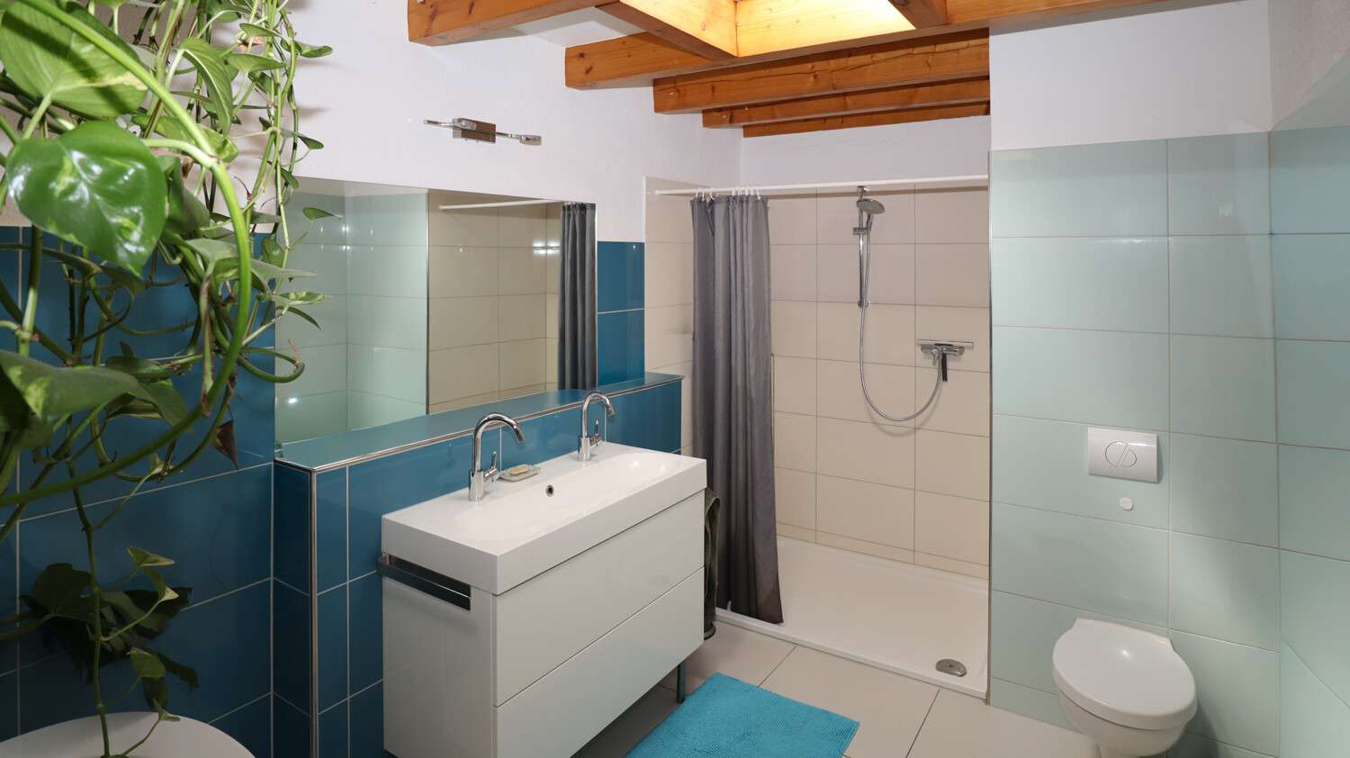 Immobilie in Ammerbuch - Modernisiertes Reihenmittelhaus mit großem Garten in ruhiger, naturnaher Lage in Ammerbuch - Bild 2