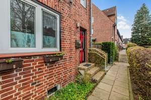 Vielseitiges Reihenendhaus mit Wintergarten – Zwei-Zimmerwohnung in Elmschenhagen als Kapitalanlage – Die vollständige Adresse der Immobilie erhältst du vom Anbieter., 24147 Elmschenhagen, Kiel – Vorschaubild 2
