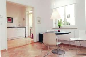 Zuhause mit 2 möblierten Zimmern und Balkon in Obergiesing – Deisenhofener Straße 16 a, 81539 Obergiesing, München – Vorschaubild 2